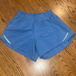 Blue Nile Lululemon Hotty Hot shorts
